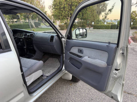 2000 Toyota 4Runner SR5