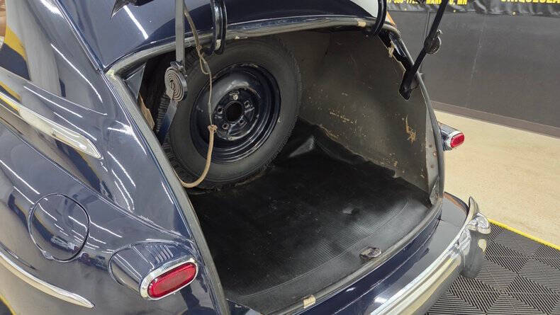 1947 Ford Deluxe