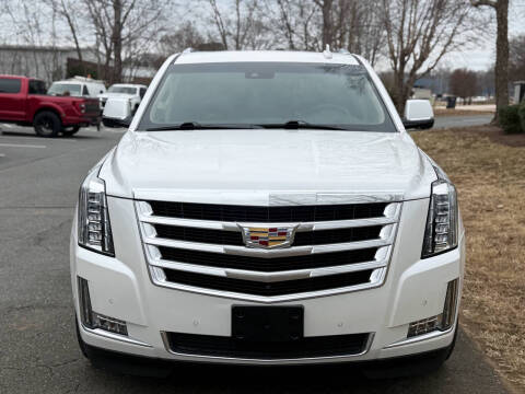2018 Cadillac Escalade ESV Luxury