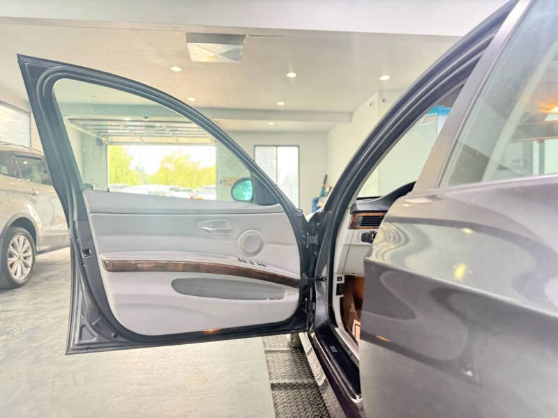 2006 BMW 3 Series 325i