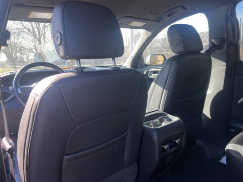 2024 GMC Acadia Elevation