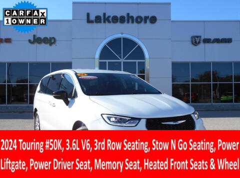 2024 Chrysler Pacifica Touring L