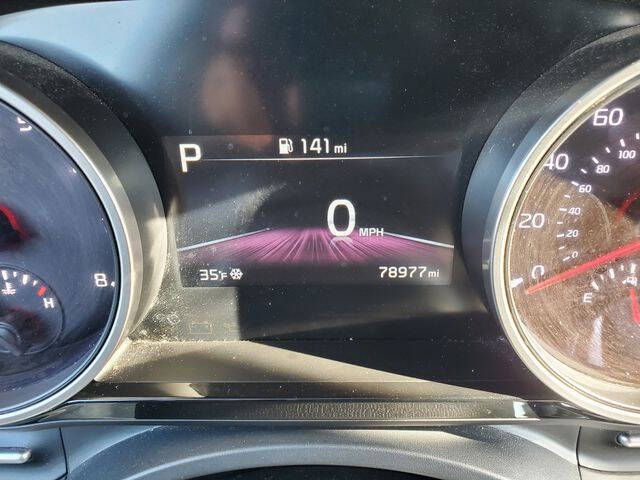 2023 Kia Carnival EX