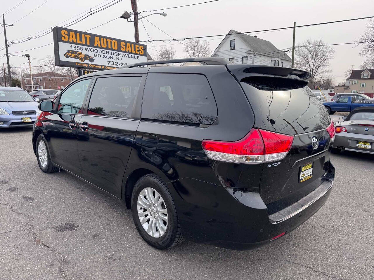 2013 Toyota Sienna 52