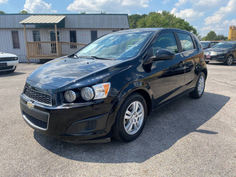 2012 Chevrolet Sonic 2LT photo 3