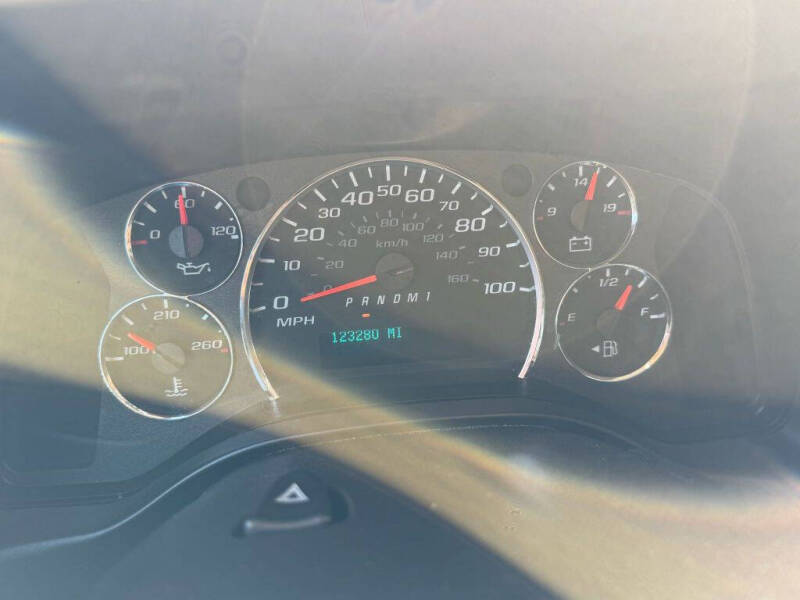 2022 Chevrolet Express 2500