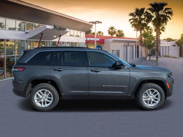 2025 Jeep Grand Cherokee Laredo X