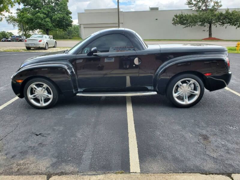 2004 Chevrolet SSR LS