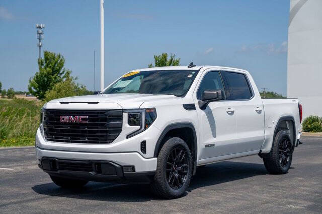 2022 GMC Sierra 1500 Elevation Standard