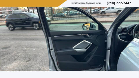 2022 Audi Q3 quattro Premium Plus 40 TFSI