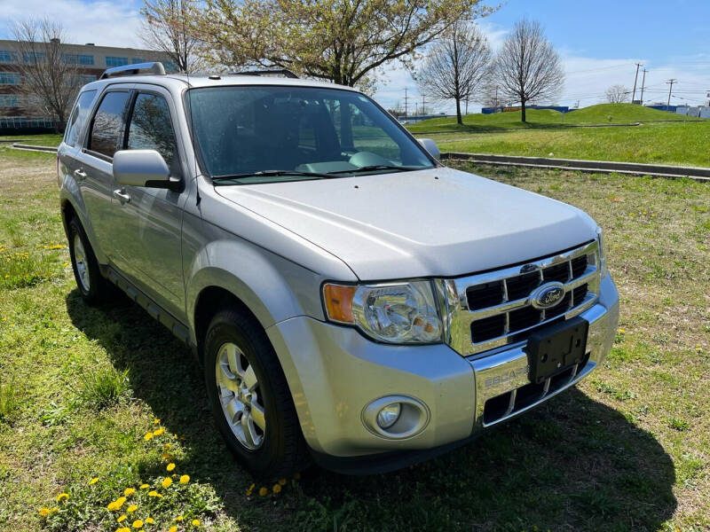 2009 Ford Escape for sale at Burkholder Motors in Middletown DE