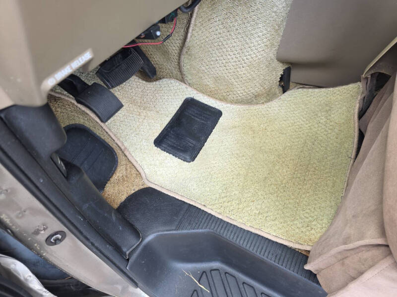 2003 Ford E-Series E-250 SD