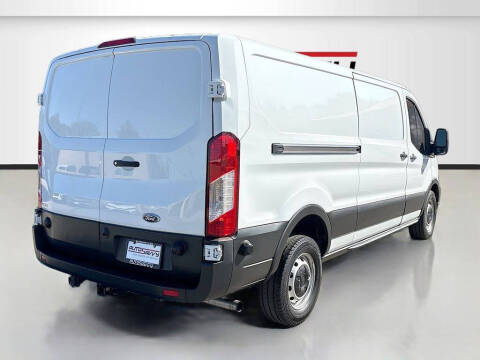 2024 Ford Transit