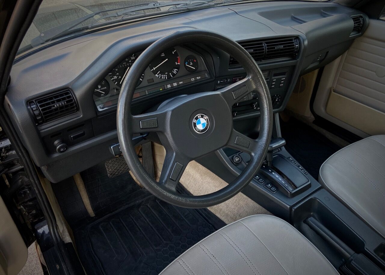 1986 BMW 3 Series 36