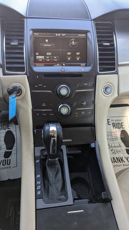 2014 Ford Taurus SEL