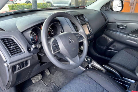 2022 Mitsubishi Outlander SE