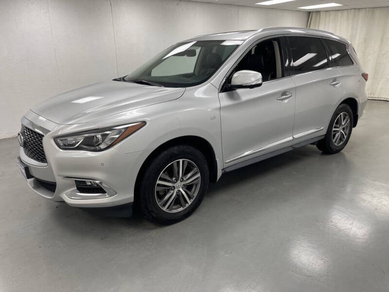 2020 Infiniti QX60 for sale at Kerns Ford Lincoln in Celina OH