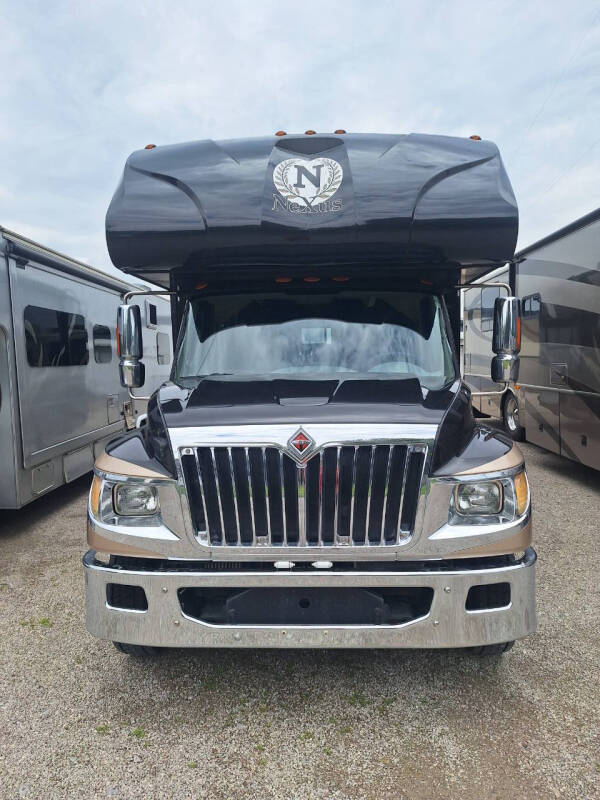 2016 NeXus RV Phantom 325C
