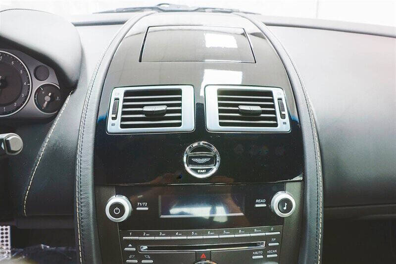 2011 Aston Martin V12 Vantage