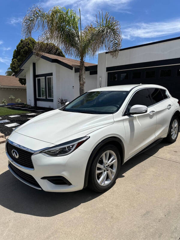 2017 Infiniti QX30