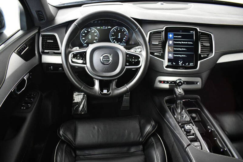 2020 Volvo XC90 T6 R-Design