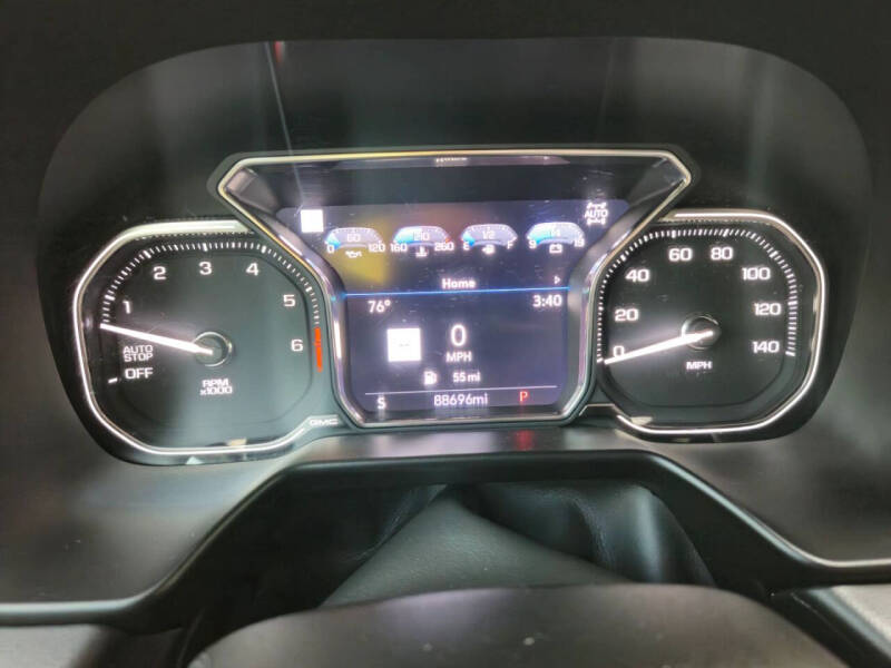 2021 GMC Yukon SLT
