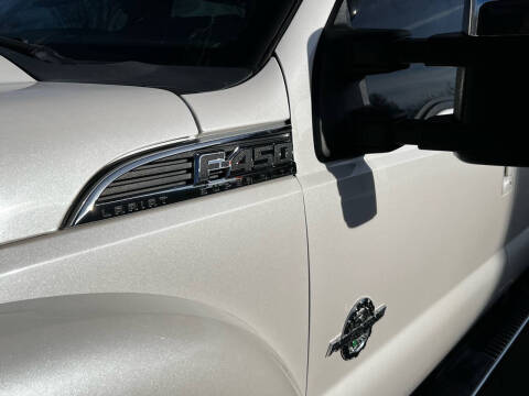 2015 Ford F-450 Super Duty Lariat