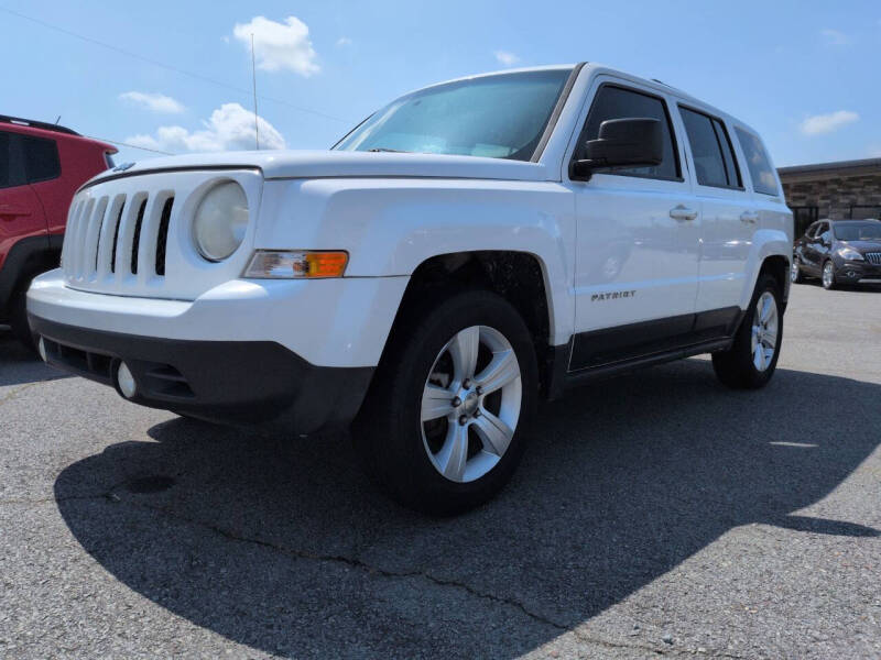 2013 Jeep Patriot Latitude's photo