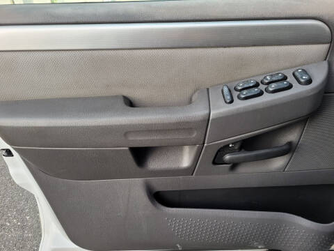 2003 Mercury Mountaineer Convenience