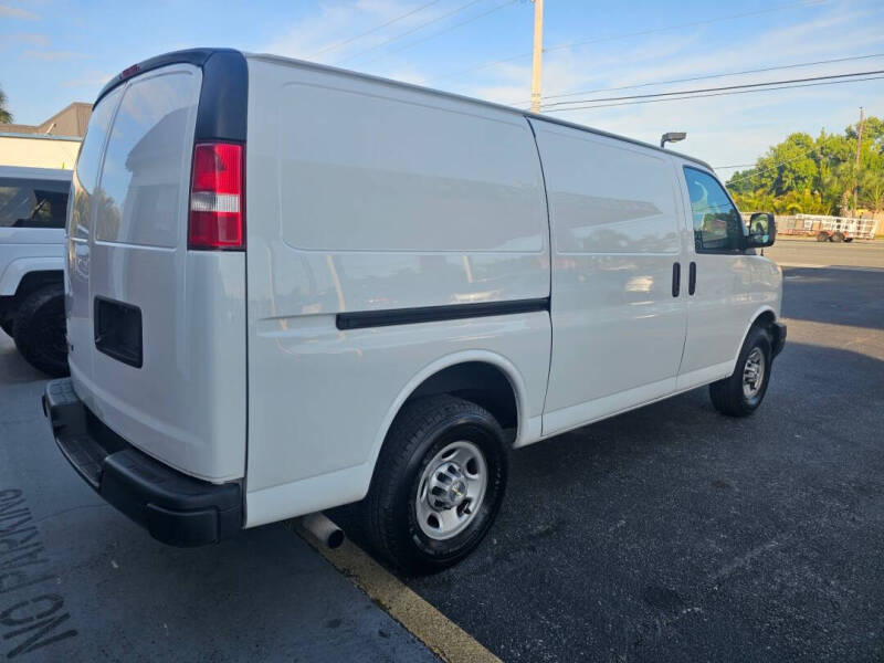 2021 Chevrolet Express 2500