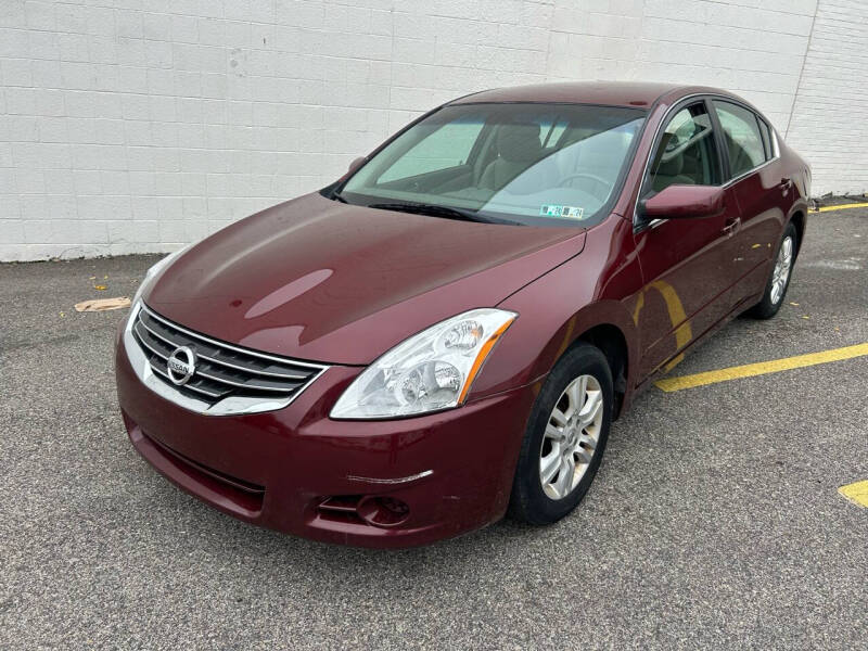 2011 Nissan Altima S photo 2