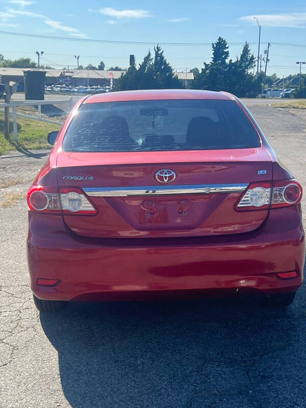 2011 Toyota Corolla LE