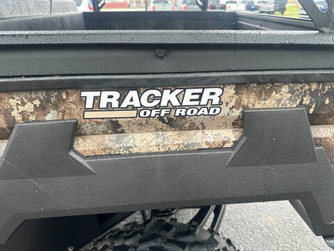 2023 TRACKER OFF ROAD 800 SE/LE