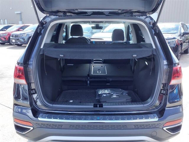 2024 Volkswagen Taos SE