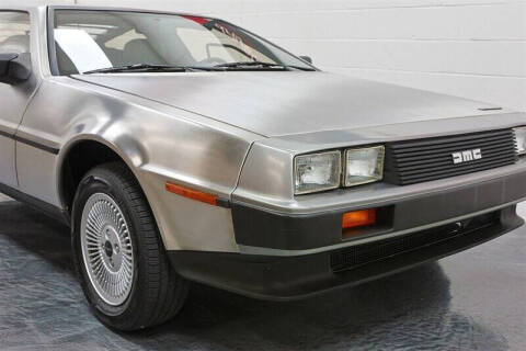 1982 DeLorean DMC-12