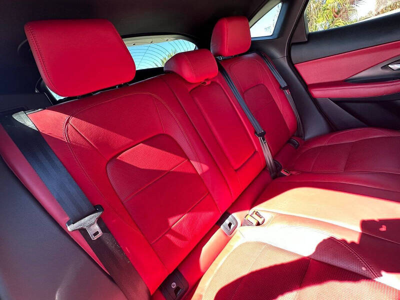 2019 Jaguar E-PACE P300 R-Dynamic SE