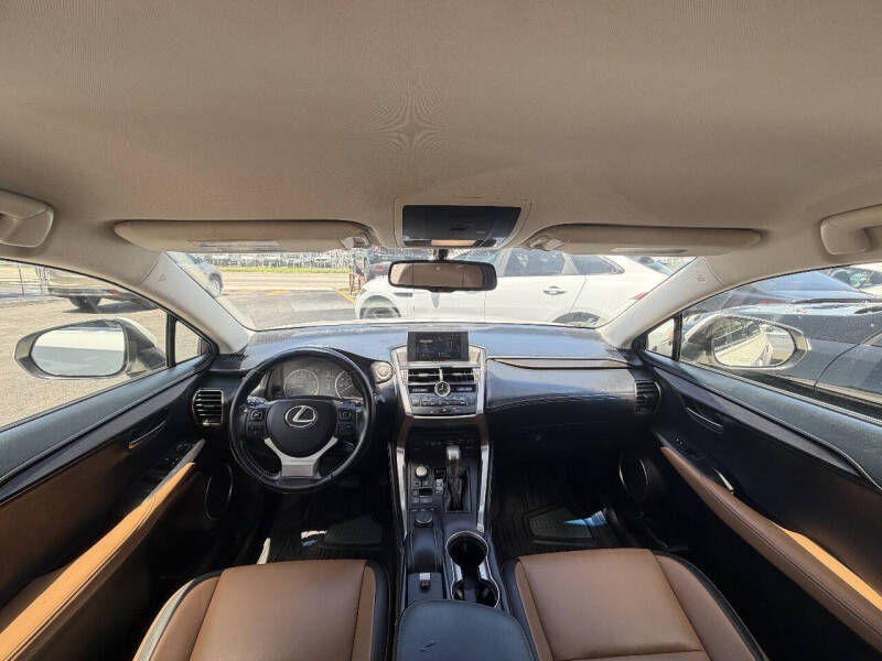 2017 Lexus NX 200t