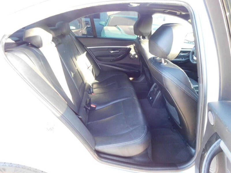 2017 BMW 3 Series 330e iPerformance