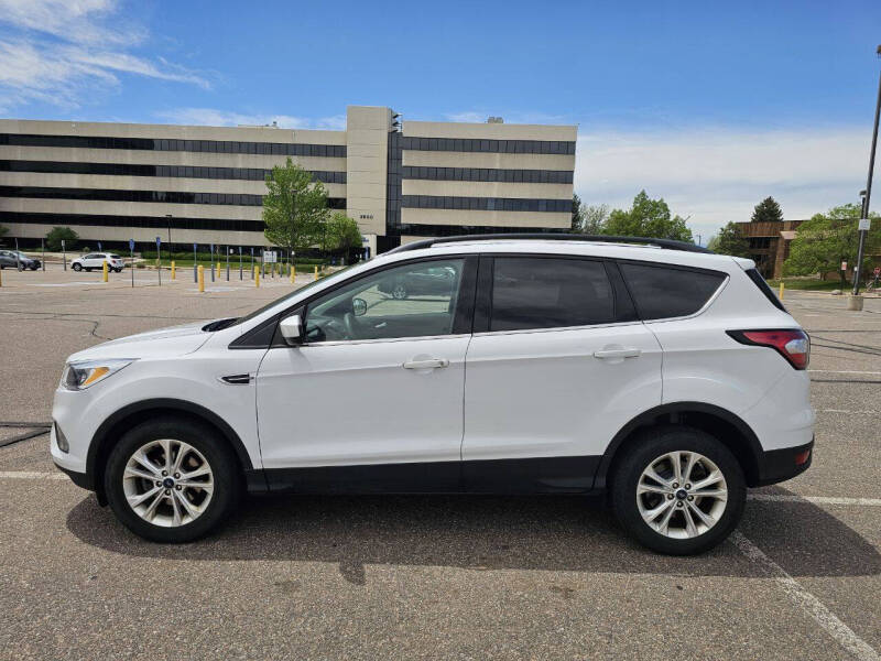 Image 5 of 2018 Ford Escape SE