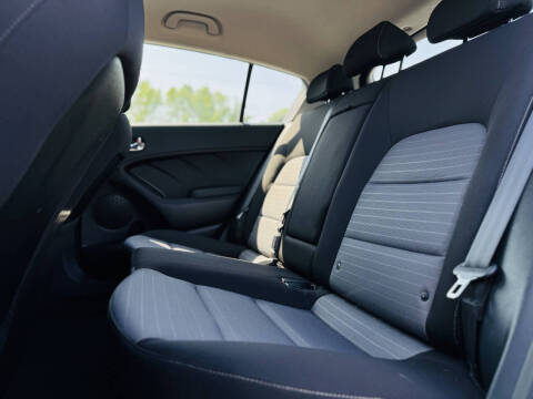 2016 Kia Forte5 LX