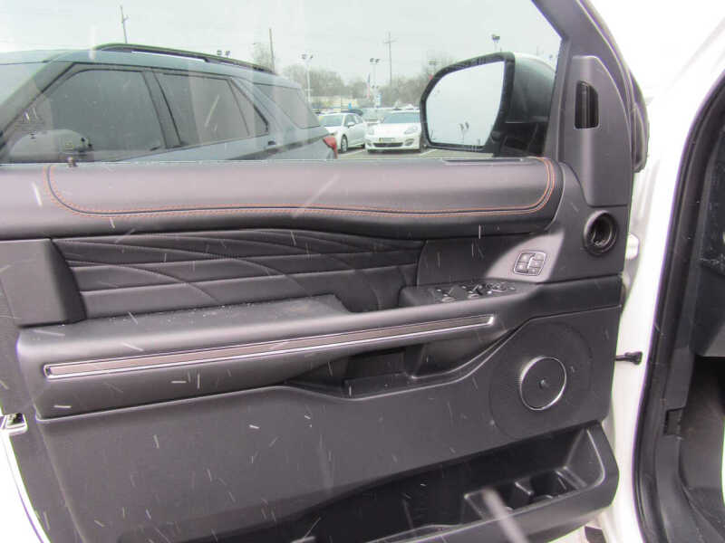 2023 Ford Expedition MAX Platinum