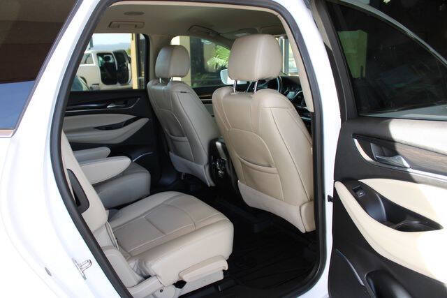 2020 Buick Enclave Essence