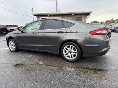2016 Ford Fusion SE