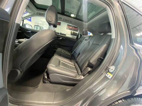 2023 Audi Q7 quattro Premium Plus 55 TFSI