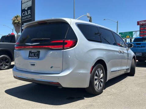 2022 Chrysler Pacifica Hybrid Limited