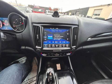 2017 Maserati Levante