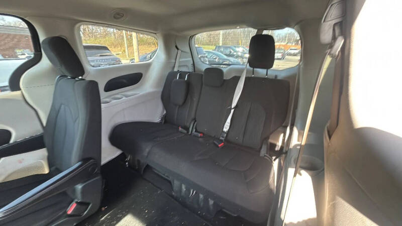 2017 Chrysler Pacifica LX