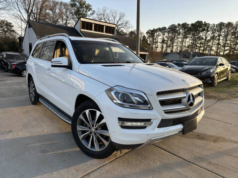 2016 Mercedes-Benz GL-Class for sale at Alpha Car Land LLC in Snellville GA