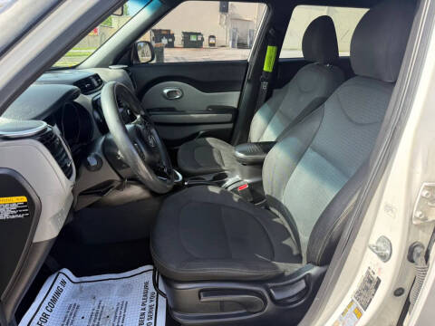 2015 Kia Soul +