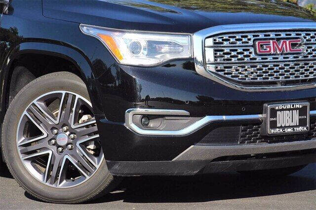 2017 GMC Acadia Denali
